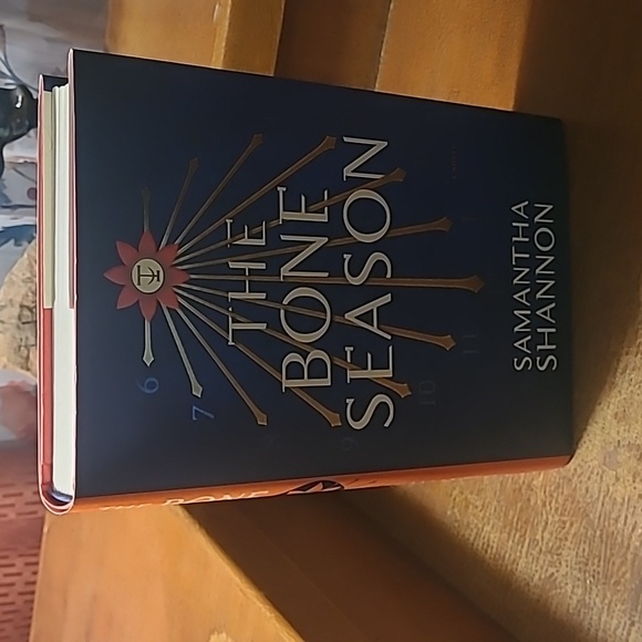 Out Of Print Copy The Bone Season Hardcover Book - Picture 6 of 6